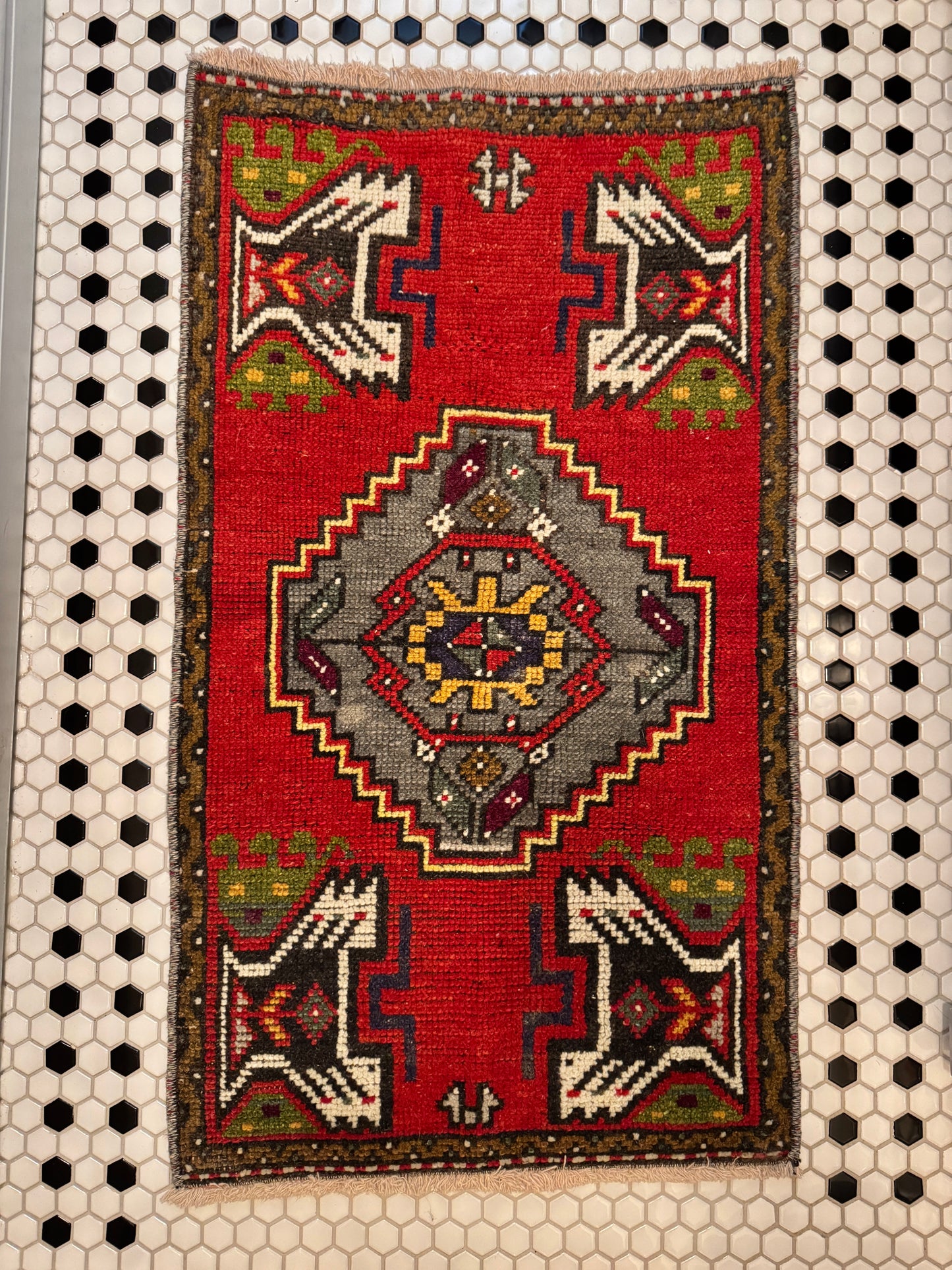 Vintage Turkish Rug 018 | 2'10 x 1'7