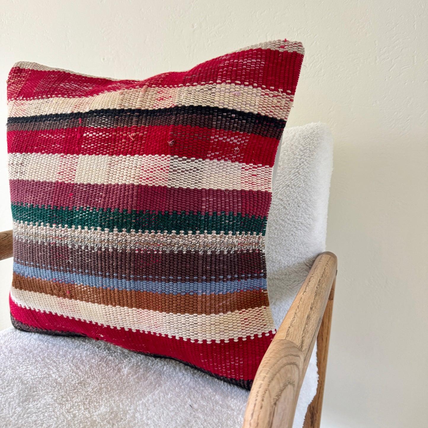 Kilim Throw Pillow 015 | 20" x 20"