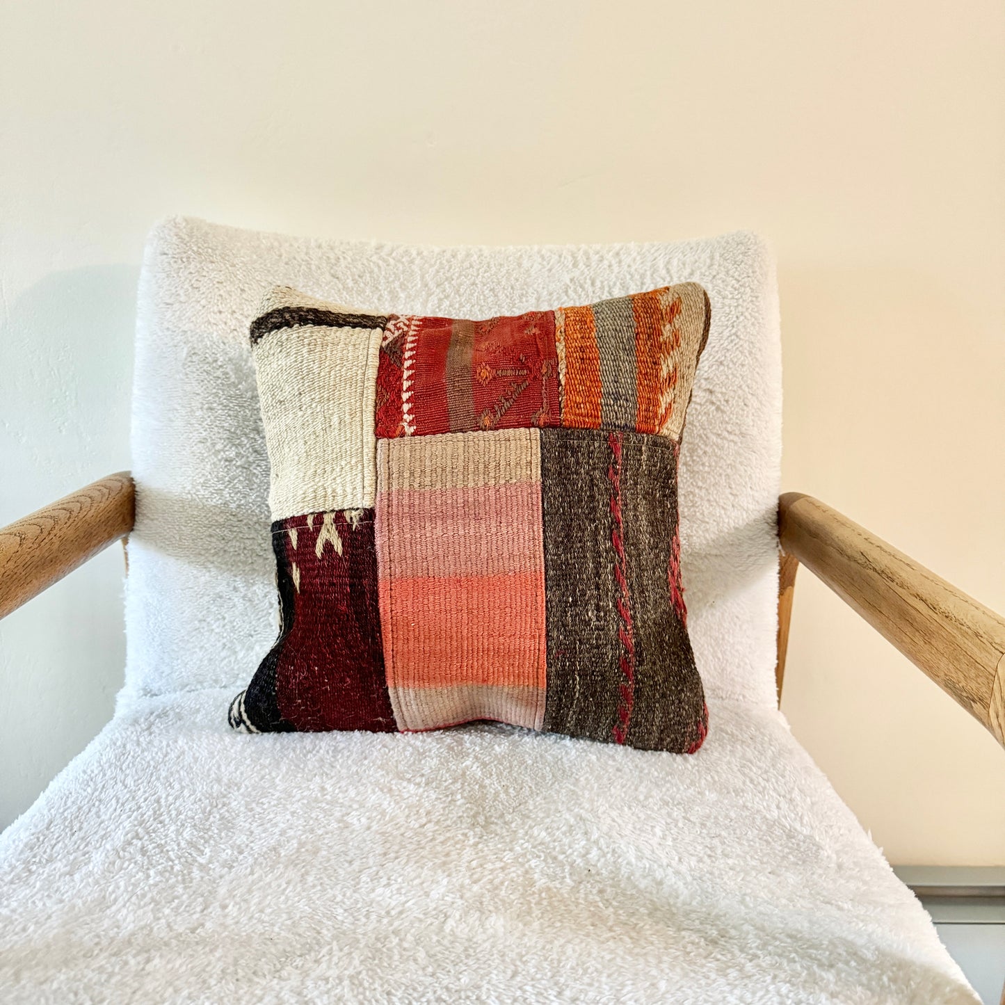 Kilim Throw Pillow 027 | 14 x 14"