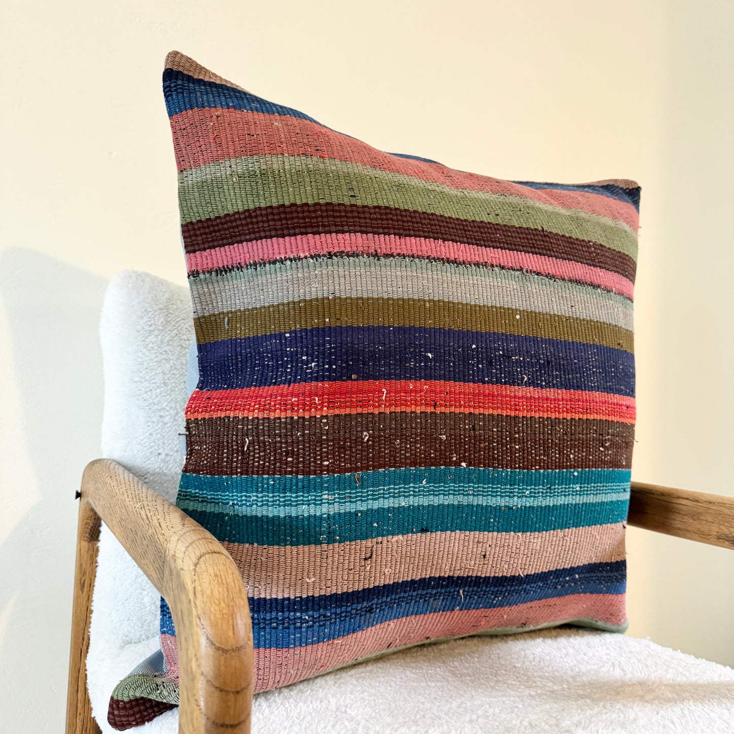 Kilim Throw Pillow 010 | 24" x 24"