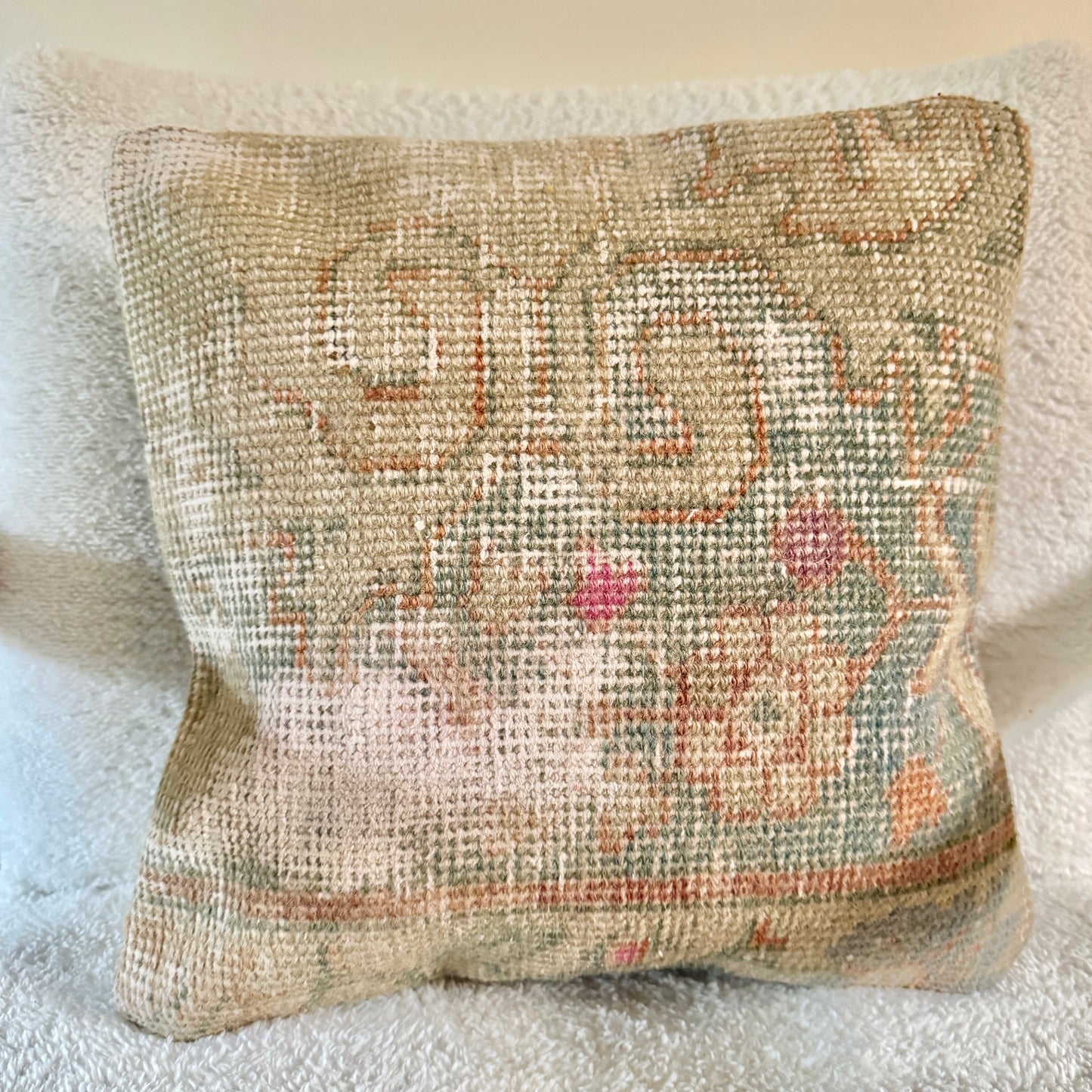 Kilim Throw Pillow 028 | 14 x 14"