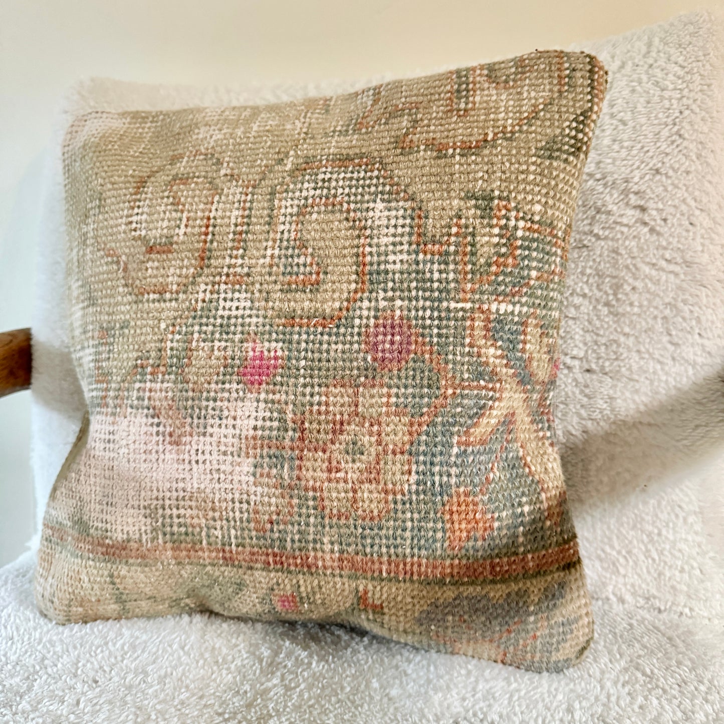 Kilim Throw Pillow 028 | 14 x 14"